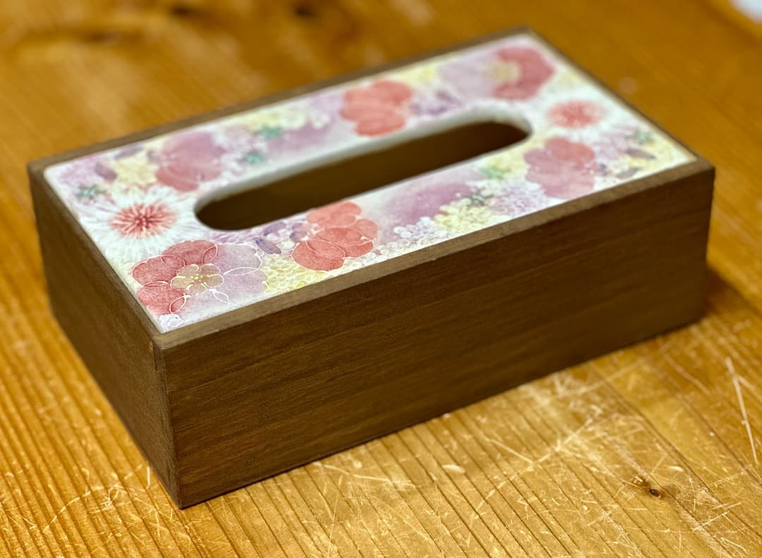 【値下げ】新品　工房ゆずりは　ティッシュBOX　カバー　花柄　ピンク　プレゼント