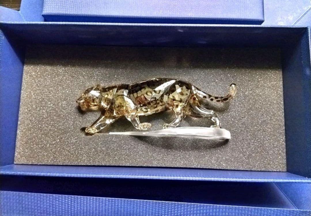 レア　スワロフスキー 『ジャガー　Golden Shine』置物