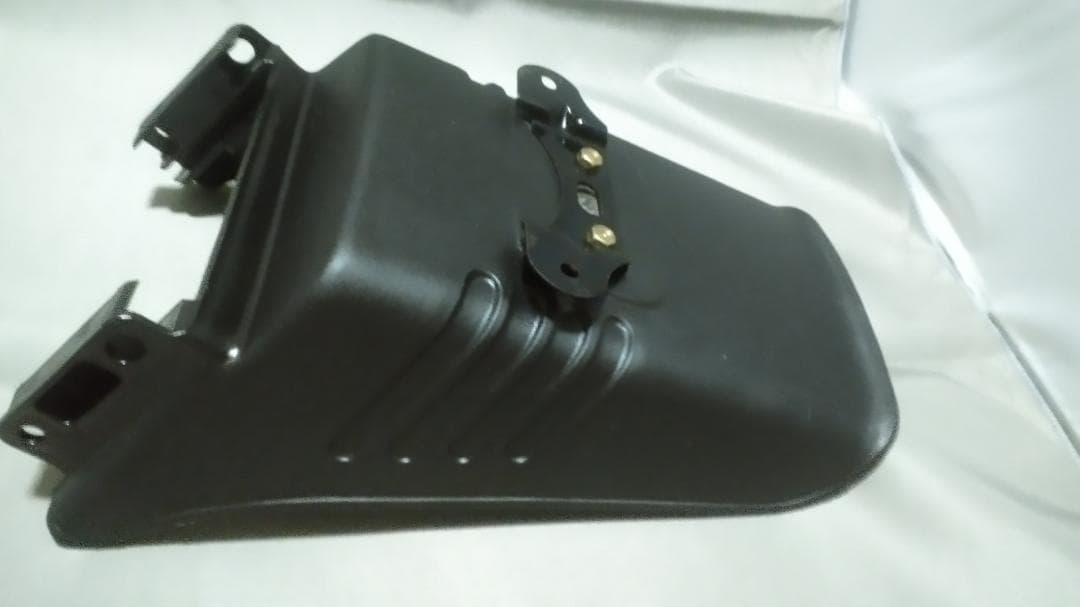 CBX400F　純正　リアフェンダー　リヤフェンダー　中古