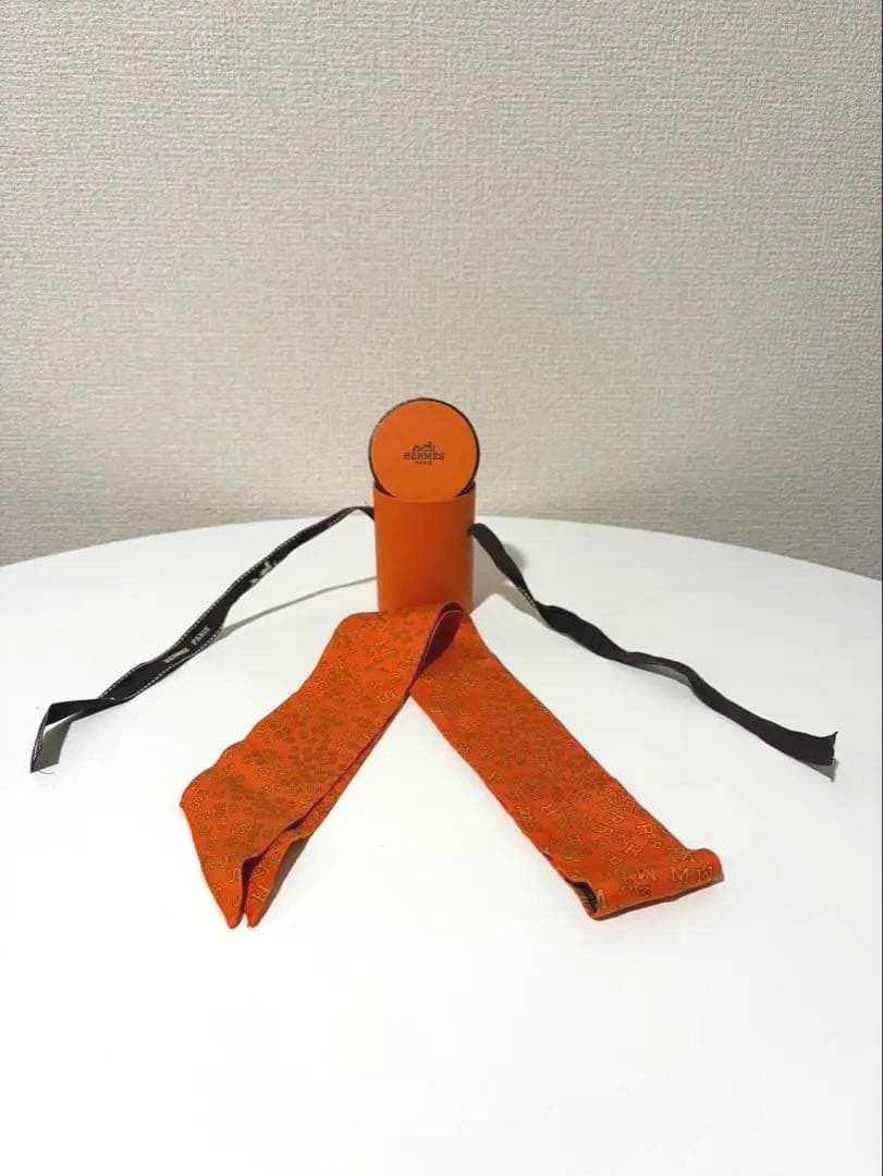 HERMES オレンジ ツイリー　専用ケース付き