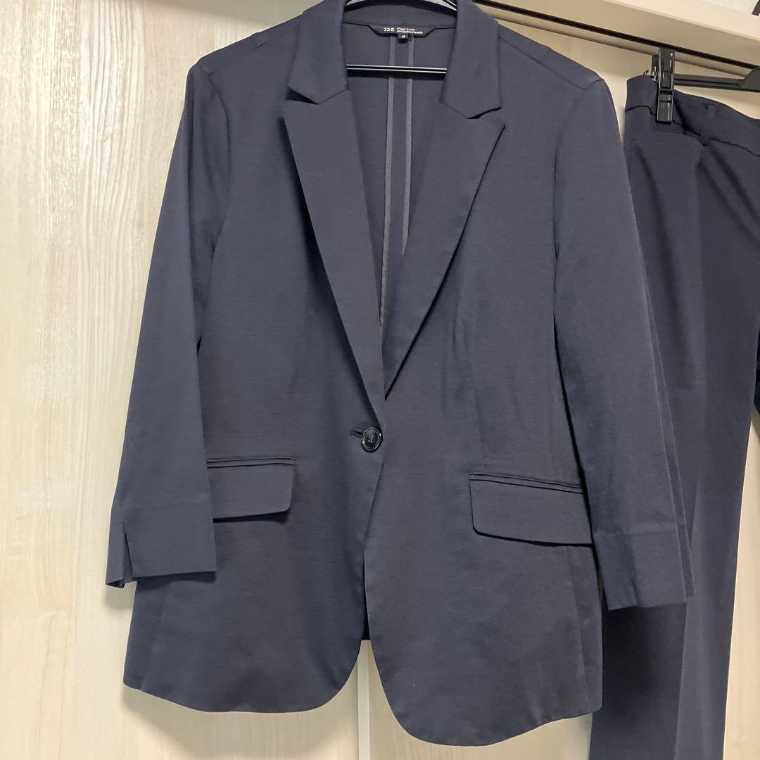 美品　23区　46 大きいサイズ　ネイビーパンツスーツ