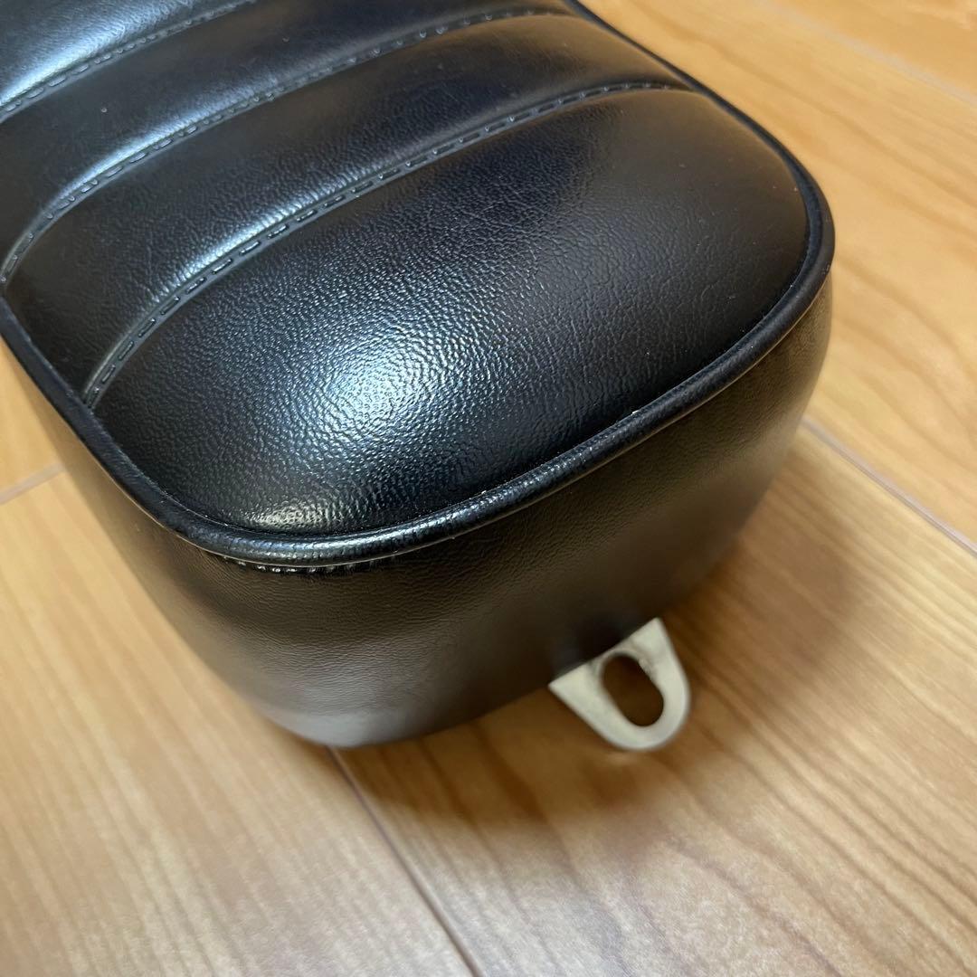 Tramp ハーレーXL用キング＆クイーンシート（04以降）プレスタイプ