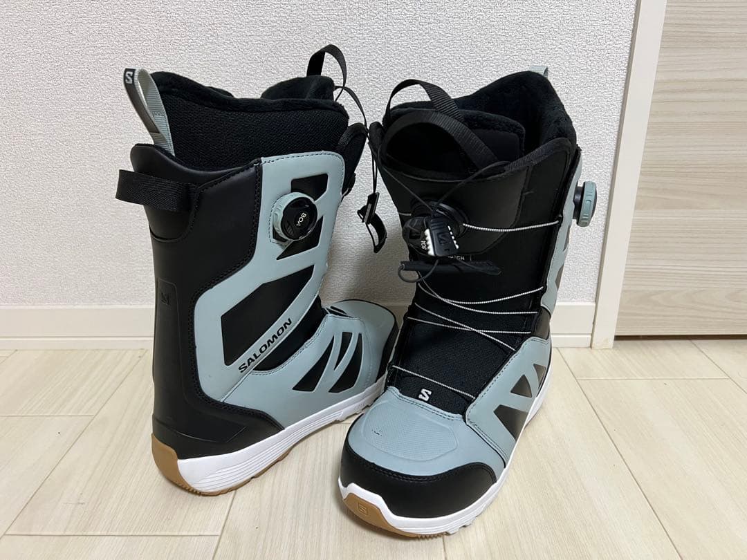 SALOMON スノーボードブーツ 黒/水色