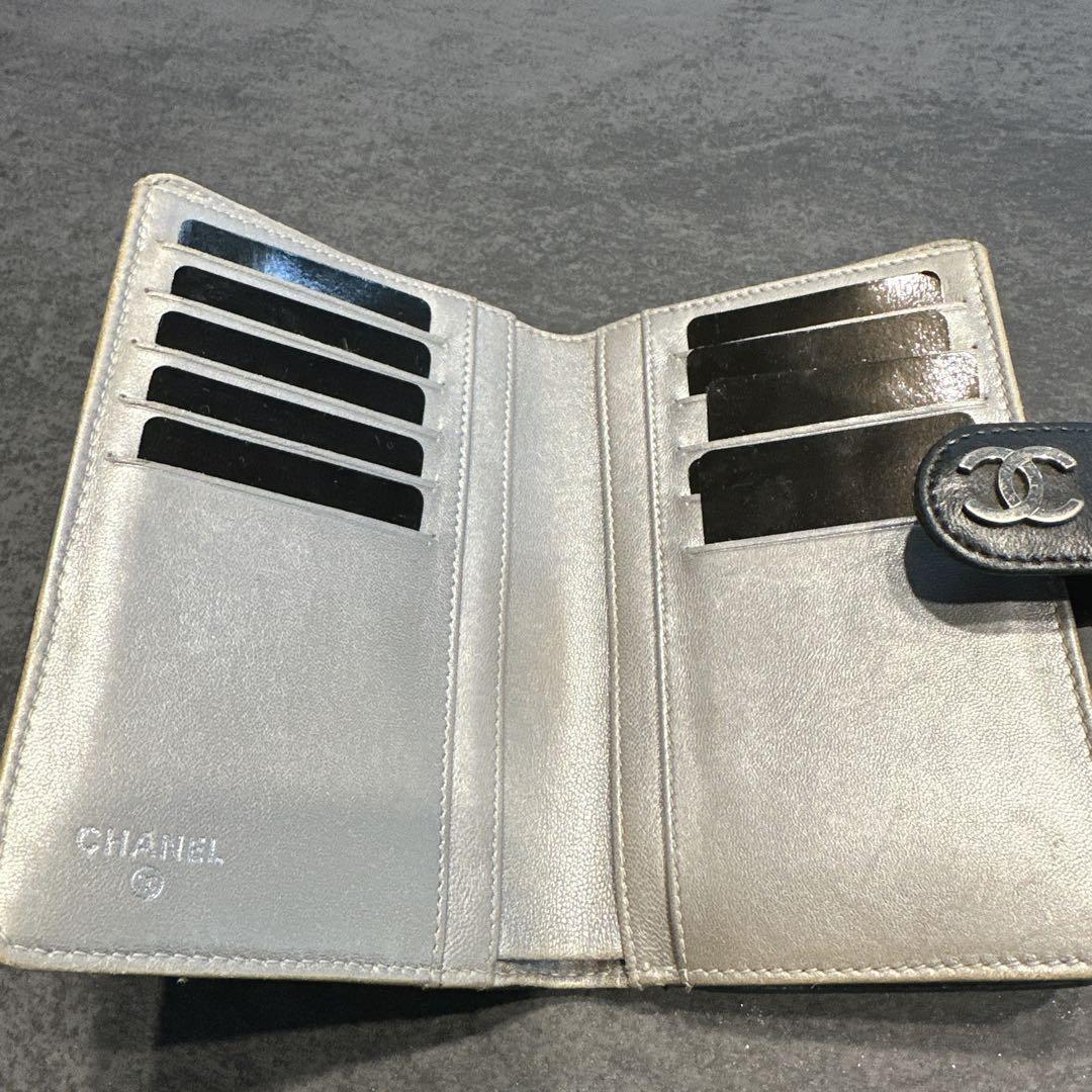 CHANEL 二つ折り財布 ブラック　カメリア