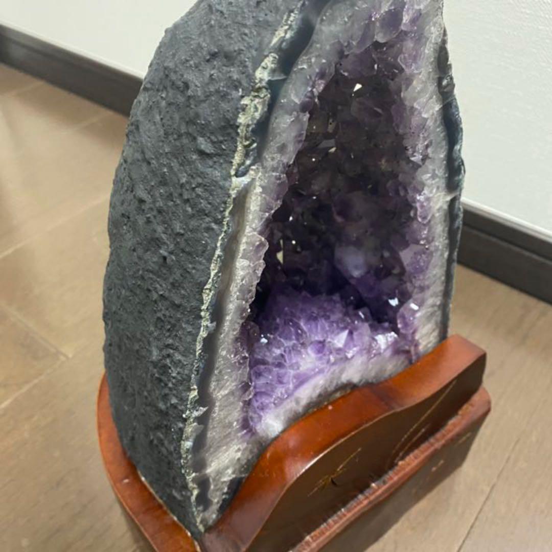 【金運】絶品❣️濃紫の煌めき☆アメジストドーム　パワーストーン天然石 A435