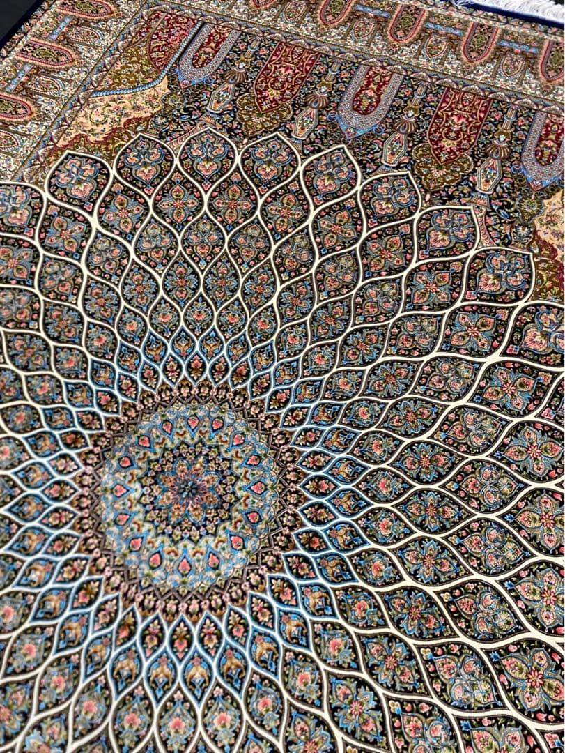 高級ペルシャ絨毯　イラン・クム産　シルク100％ 最高峰289万ノット手織り#5