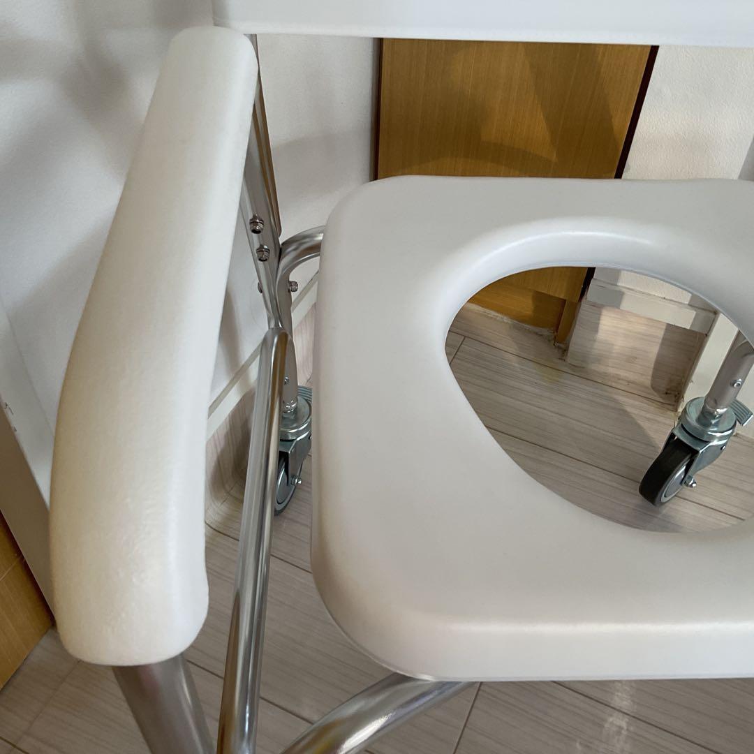 Y日進医療器アルミ製シャワーチェアTY535スチール製後輪ダブルストッパー