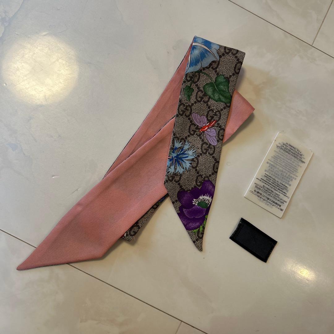 《12/16迄特価》 GUCCI スカーフ　桃　GGフローラプリントシルクリボン