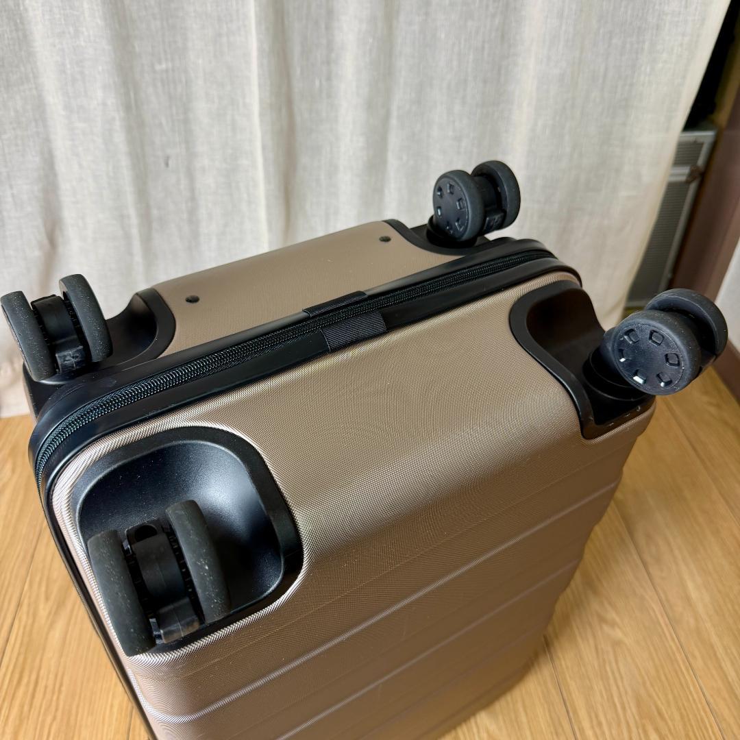 無印良品 バーの高さを自由に調節できるストッパー付き キャリー 35L