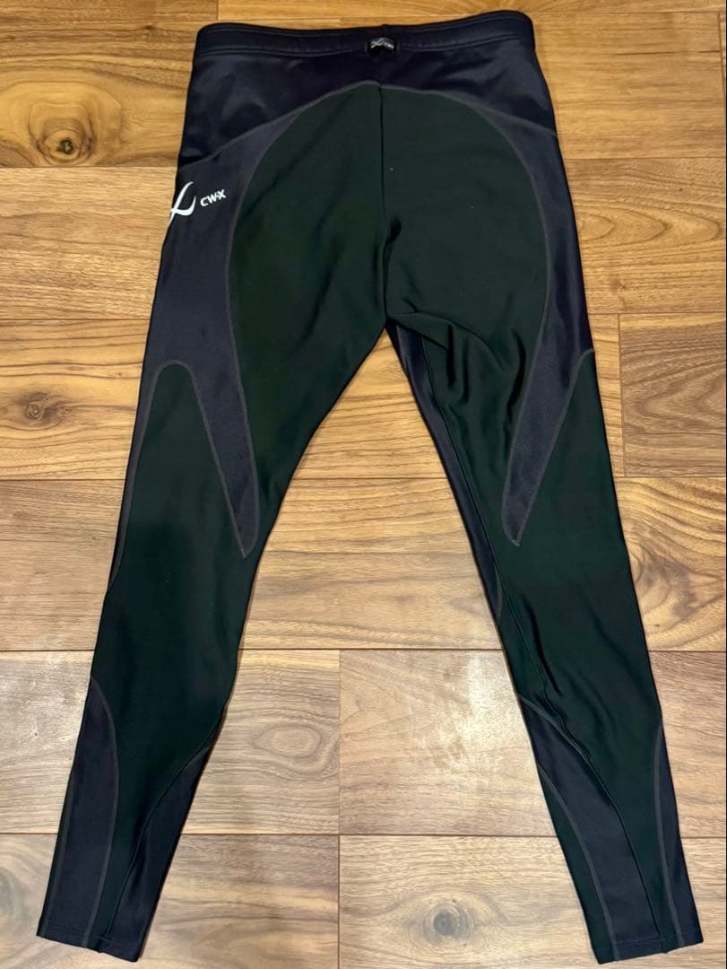 CW-X ワコール　トップスとレギンスセット　トレーニング