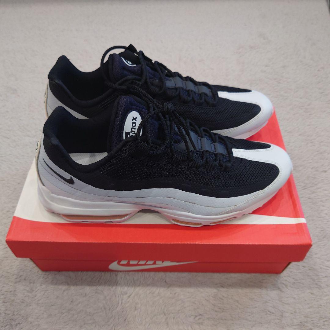 NIKE ナイキ AIRMAX 95 エアマックス 95 エッセンシャル 黒/白