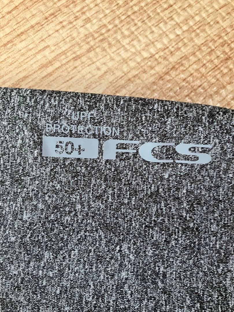 激美品完売品！ESSENTIAL LONG SLEEVE RASHVEST