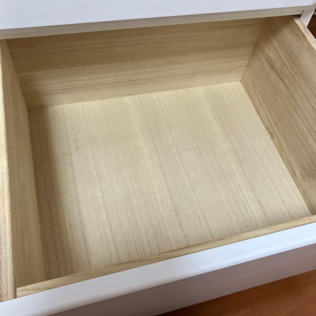 洋服タンス　真っ白　大きめ