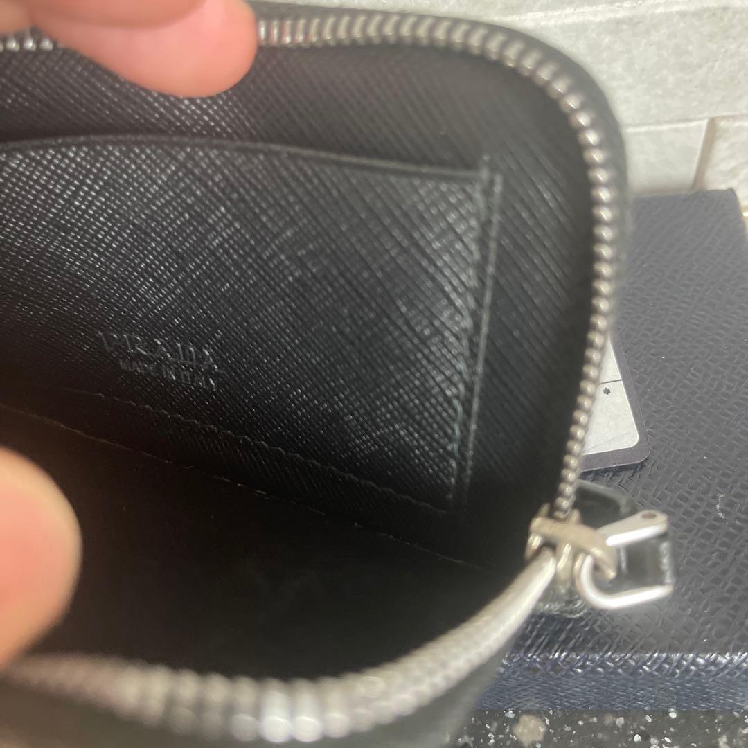 PRADAプラダ ポルタカルト・ディ・クレディト カードケース本革黒 美品