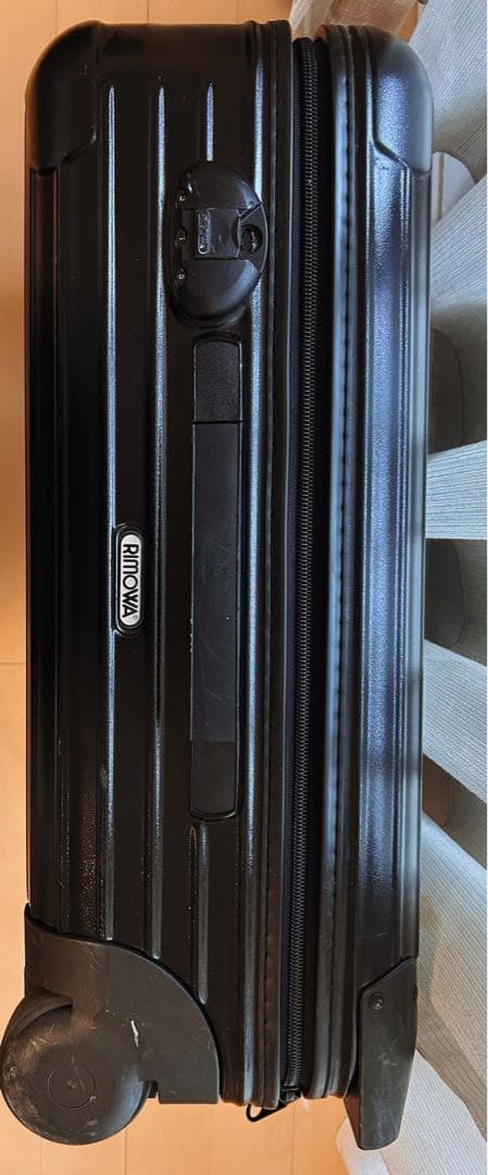 美品⭐︎RIMOWAリモワサルサ　2輪　33L 機内OK 廃盤商品　スーツケース