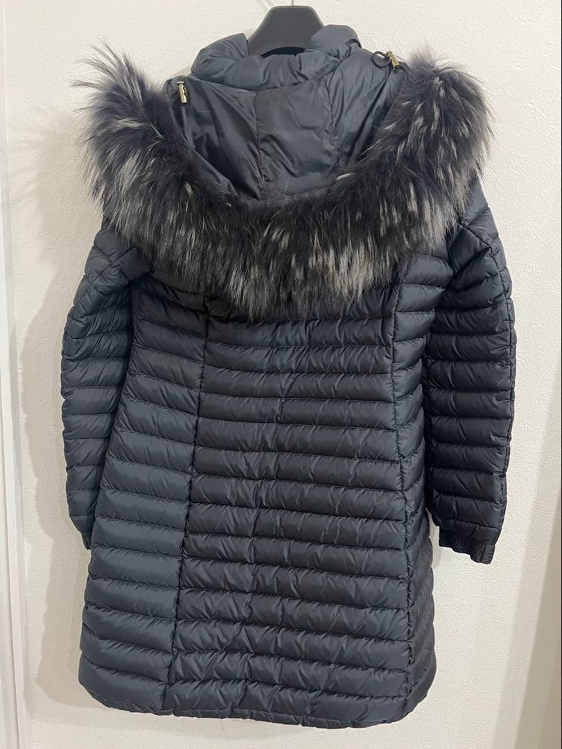 タトラス　ダウンジャケット　ネイビー