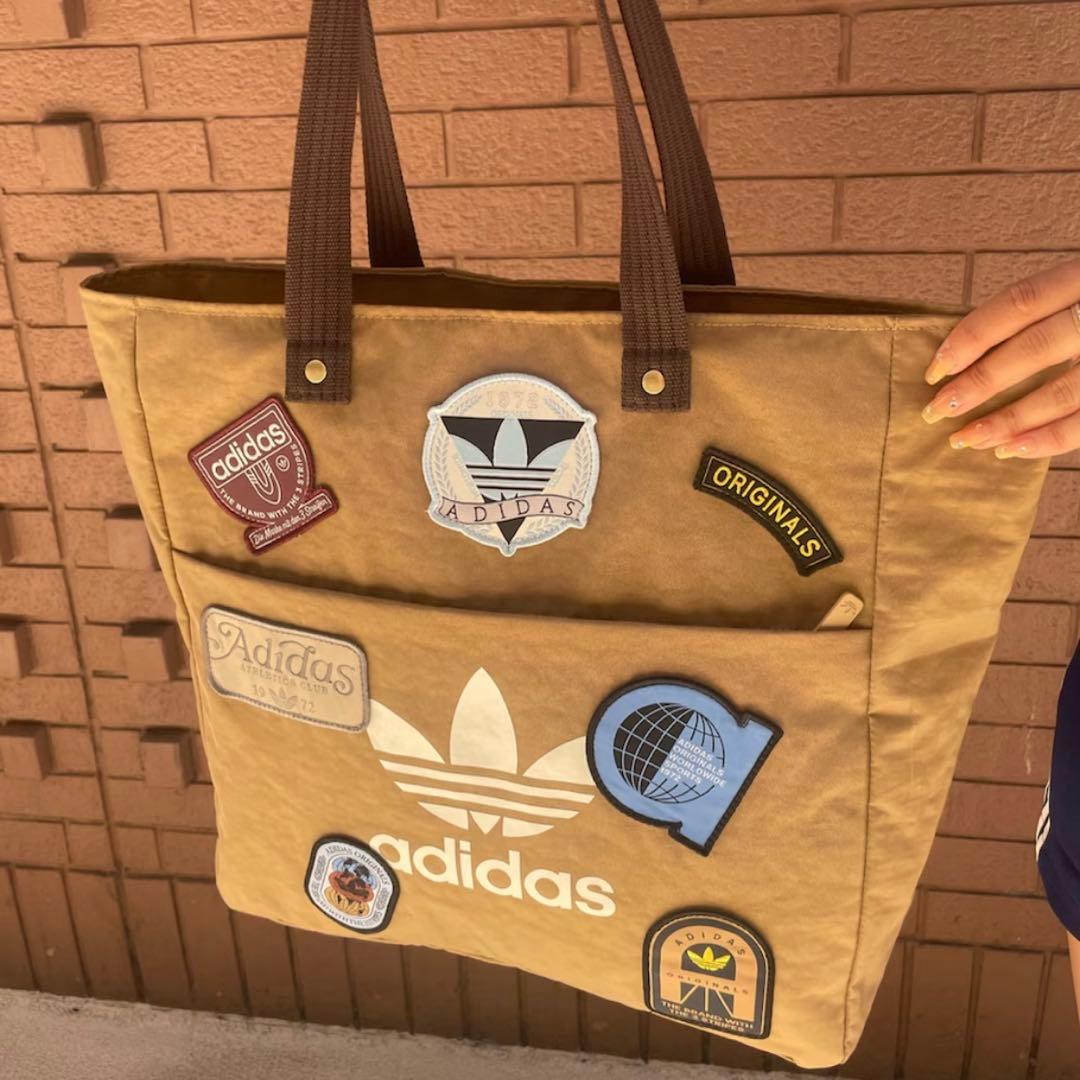 新品⭐️adidas originalsレコード トートバッグ ベージュ ブラウン