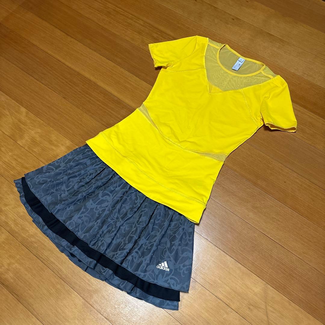 アディダスステラマッカートニー シャツ、スカート　２点セット