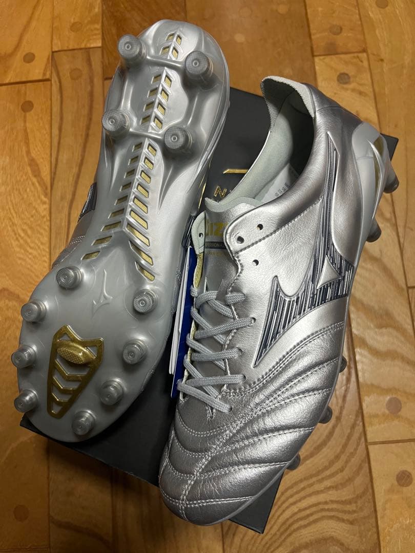 新品　激レア　超限定カラー　ミズノ　モレリア ネオ4 JAPAN 26cm