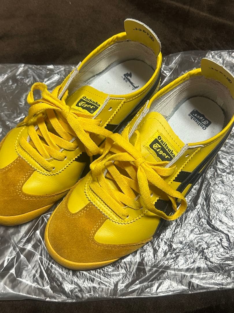 Onitsuka tiger 黄色スニーカー