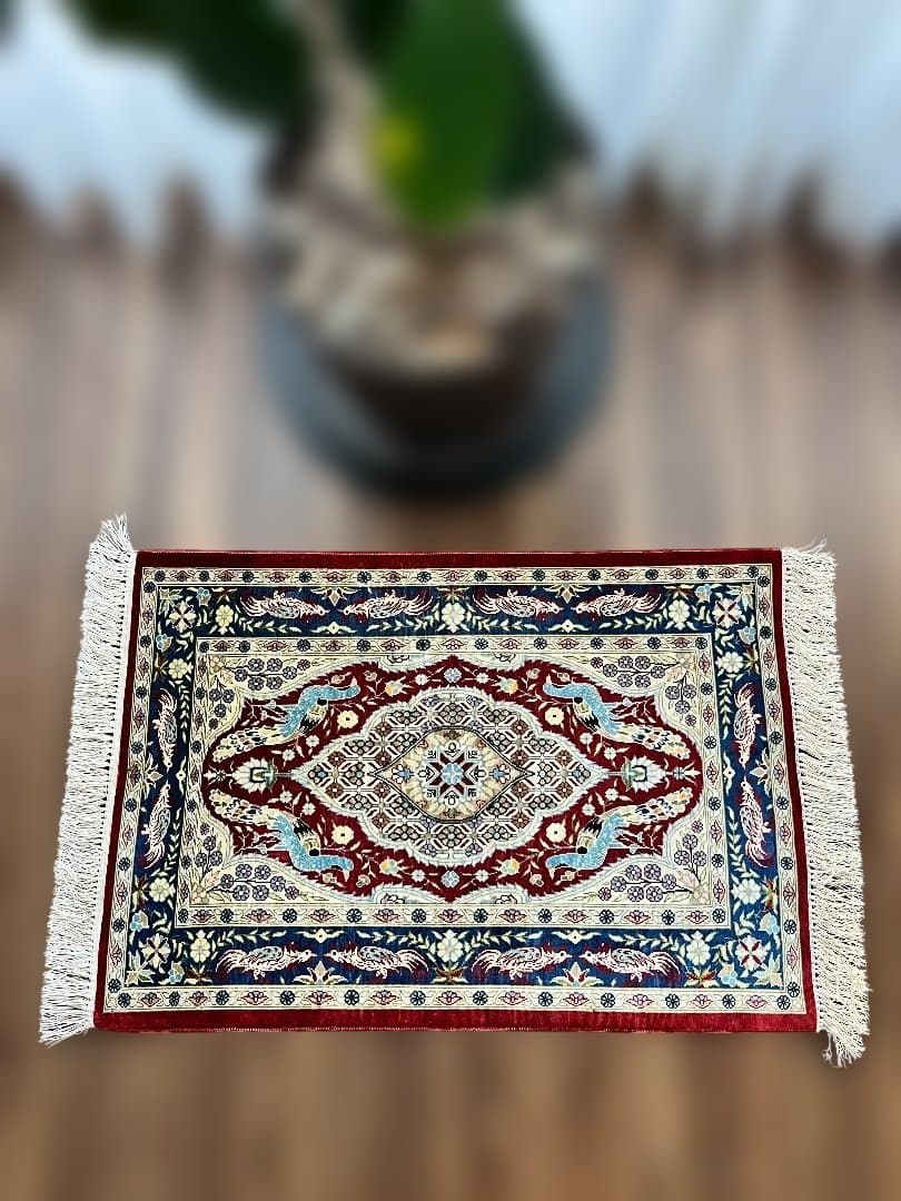 トルコ ヘレケ絨毯です。サイズ: 71x50cm