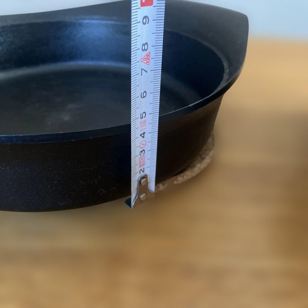 柳宗理デザインの南部鉄器の鉄鍋（浅型・深型のセット）