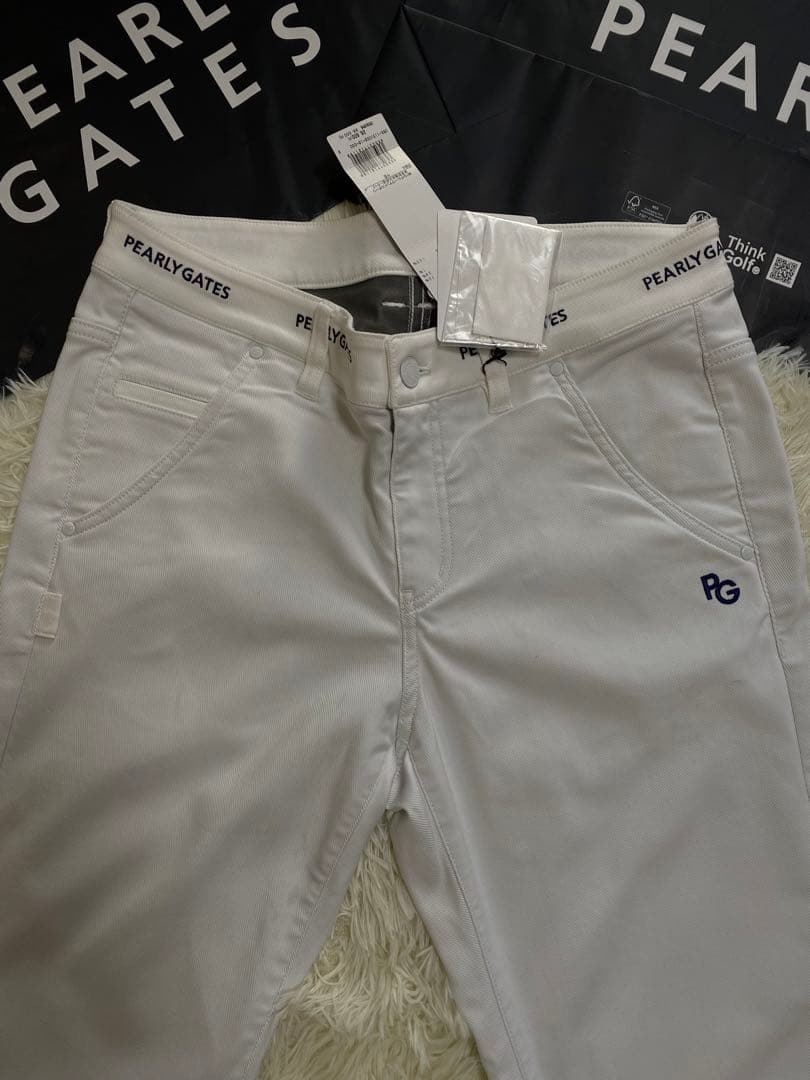 人気完売品パーリーゲイツ 冬用ストレッチカルゼ裏サーモパンツ レディスサイズ2