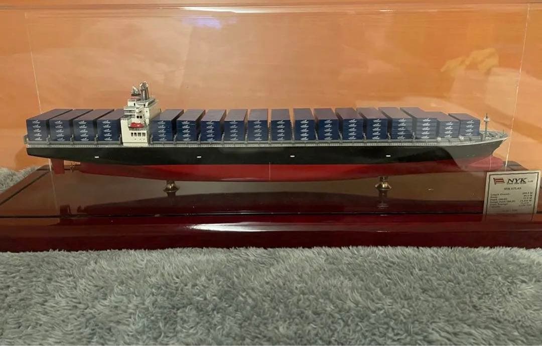 【貴重】船　模型　NYK LINE コンテナ船