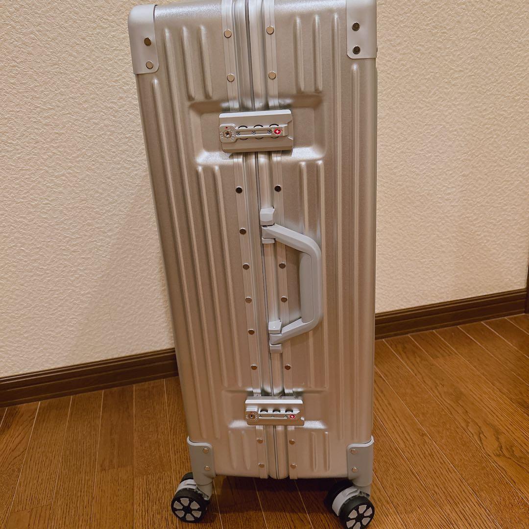 スーツケース アルミフレーム ダブルキャスター M 60L 4〜6泊 シルバー
