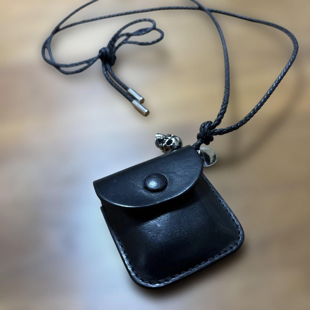 アレキサンダーマックイーン　ケース付きチョーカー