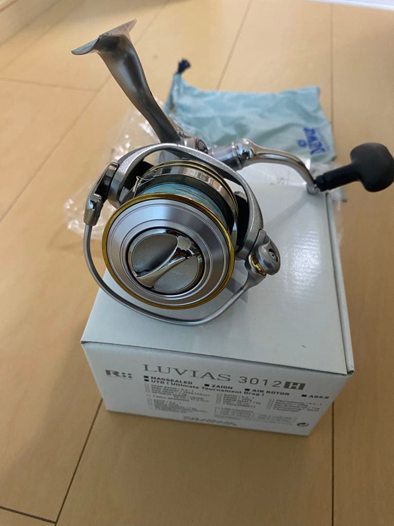 リール DAIWA LUVIAS 3012H
