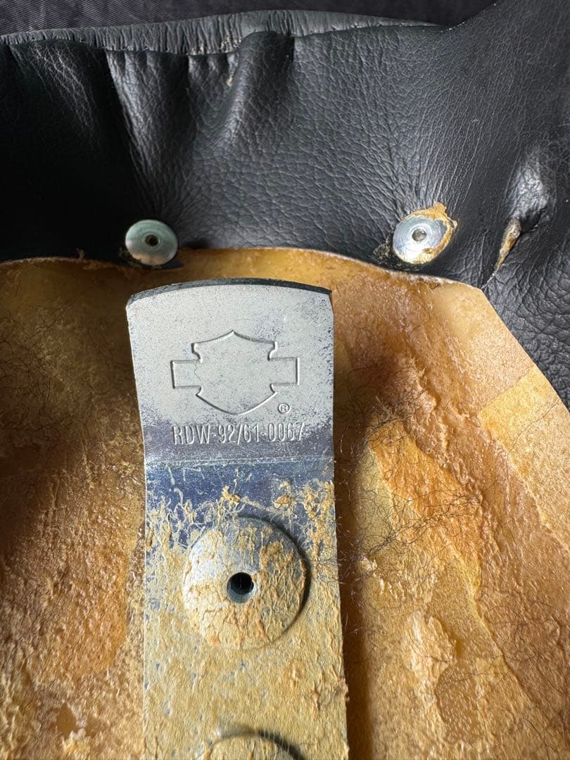 ハーレーダビットソン 純正オプション ブローラー ソロシート 使用少ない　美品