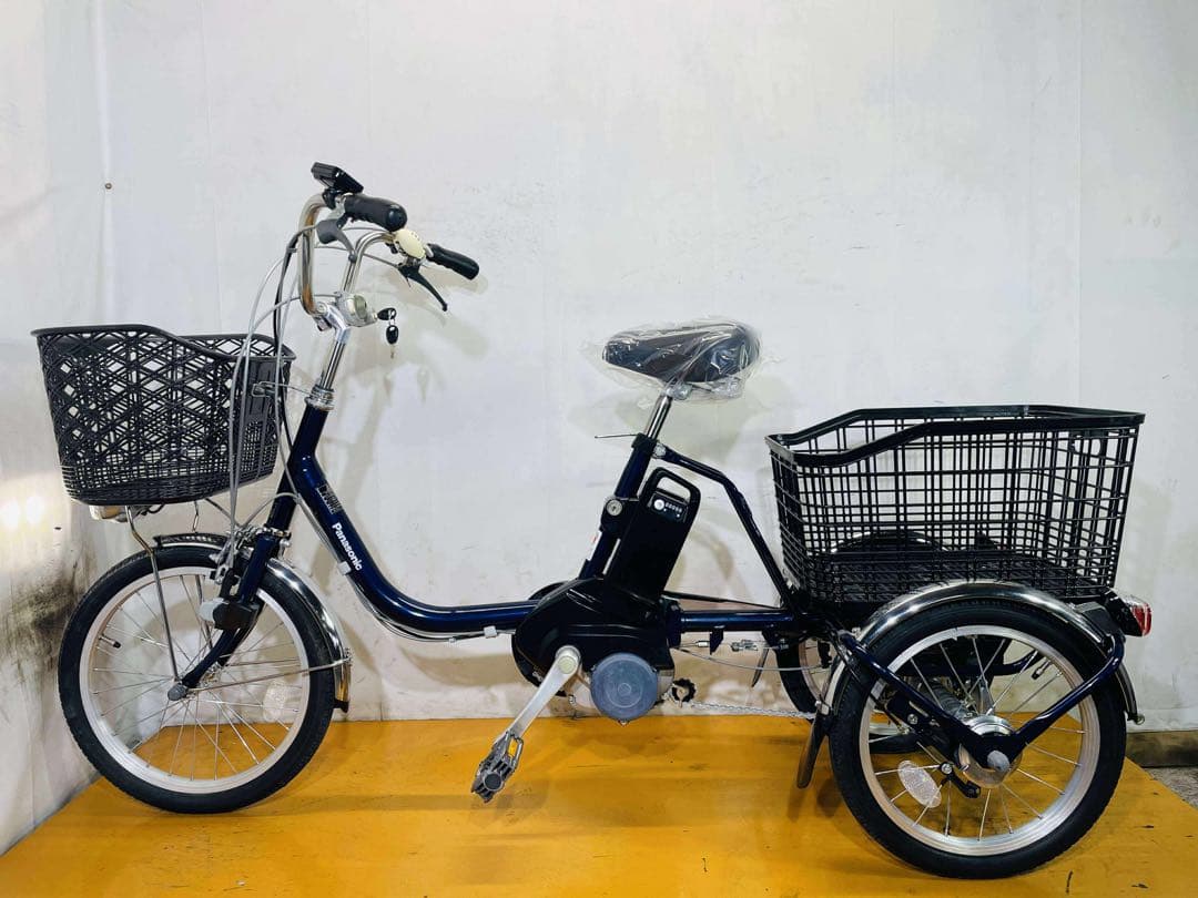 送料無料条件付き　パナソニック　電動アシスト自転車三輪車(18/16型)