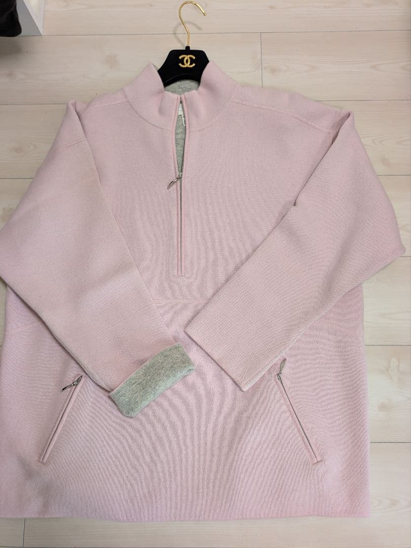 美品 1回着用　ESCADA ウール シルク　カシミヤ セーター　サイズ44