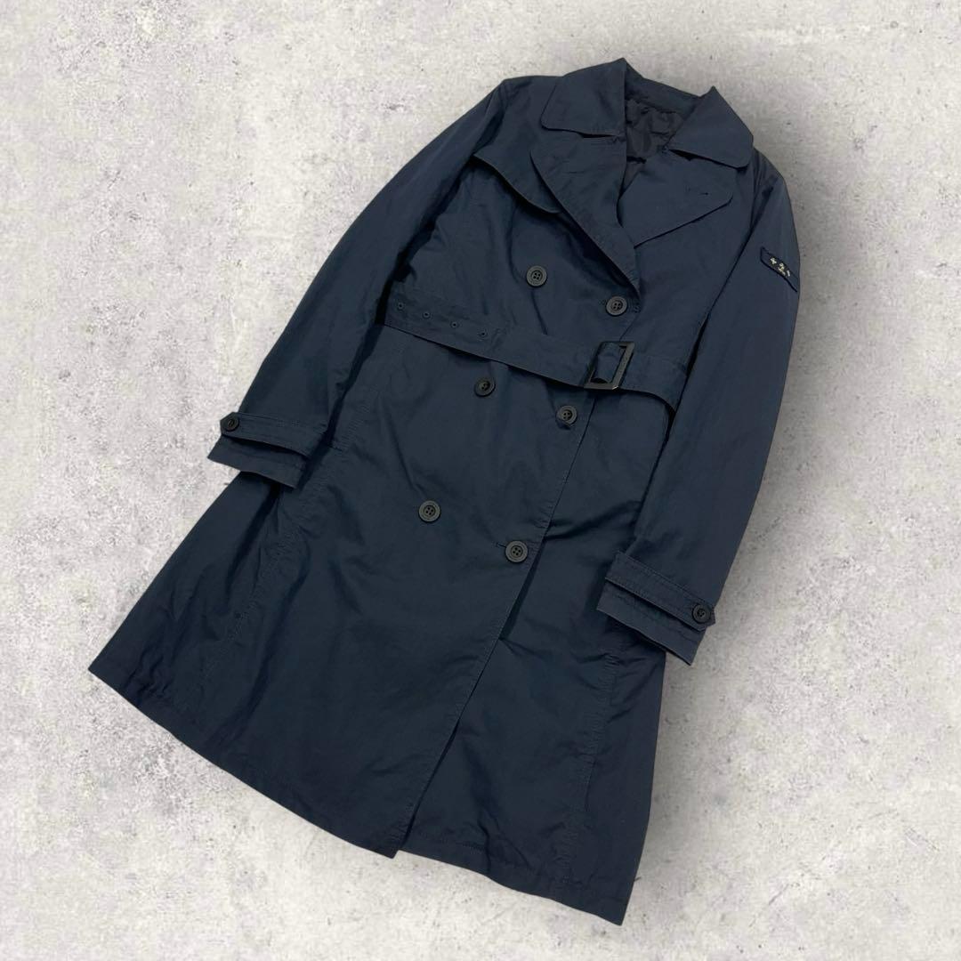 11642【美品】TATRAS ダウンライナー付きトレンチコート　ロゴワッペン