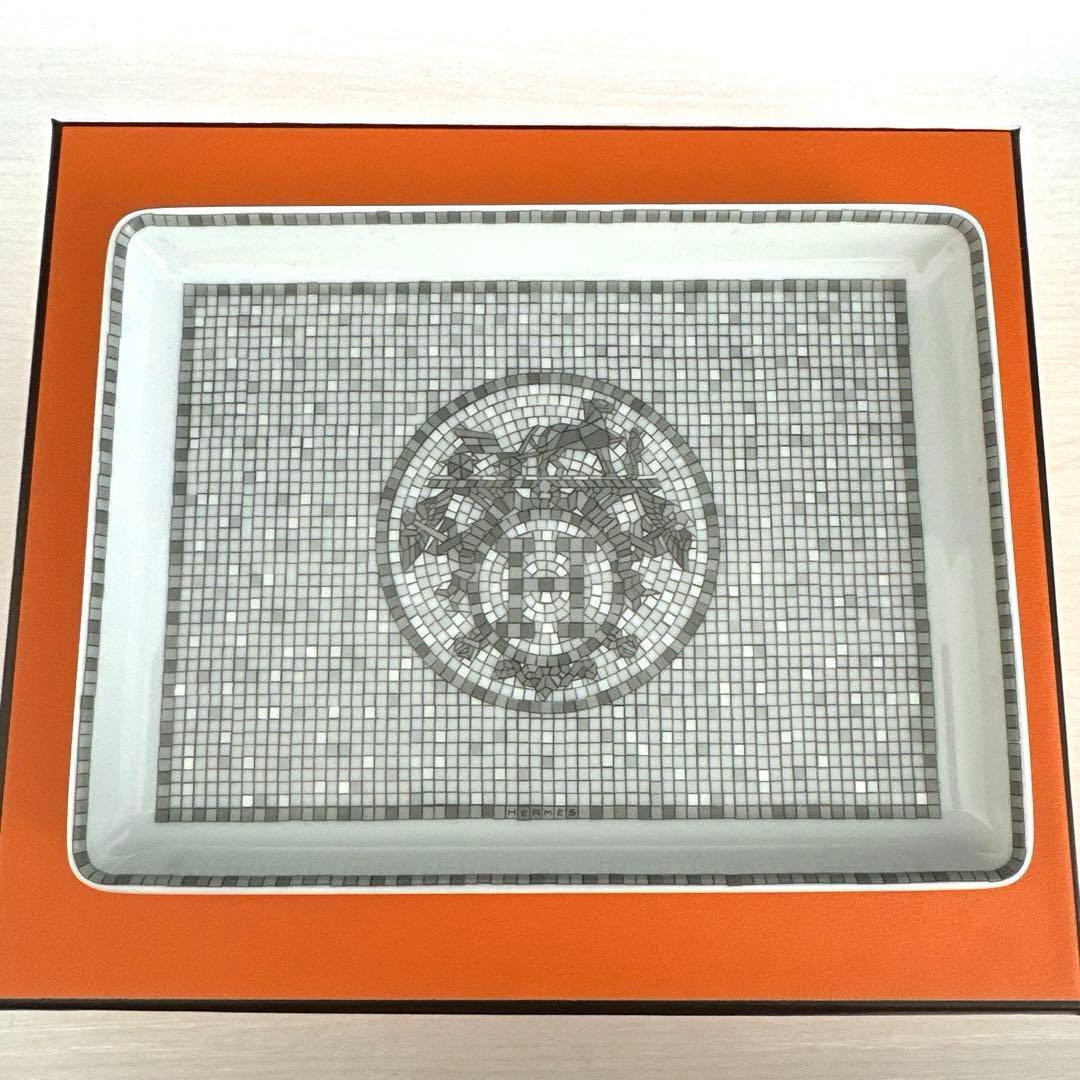 【美品】HERMES 定価3.7万円 モザイク 24 トレー PM