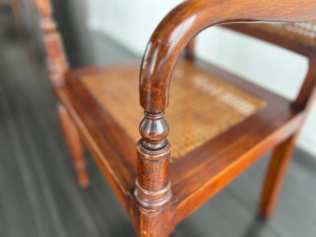 送料込　フラマン (FLAMANT)の椅子①