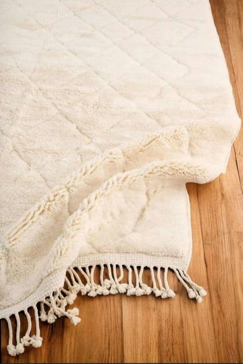 【人気】モロッコラグ ベニワレンラグ モロッコ製 ブジャドラグ アイボリー系