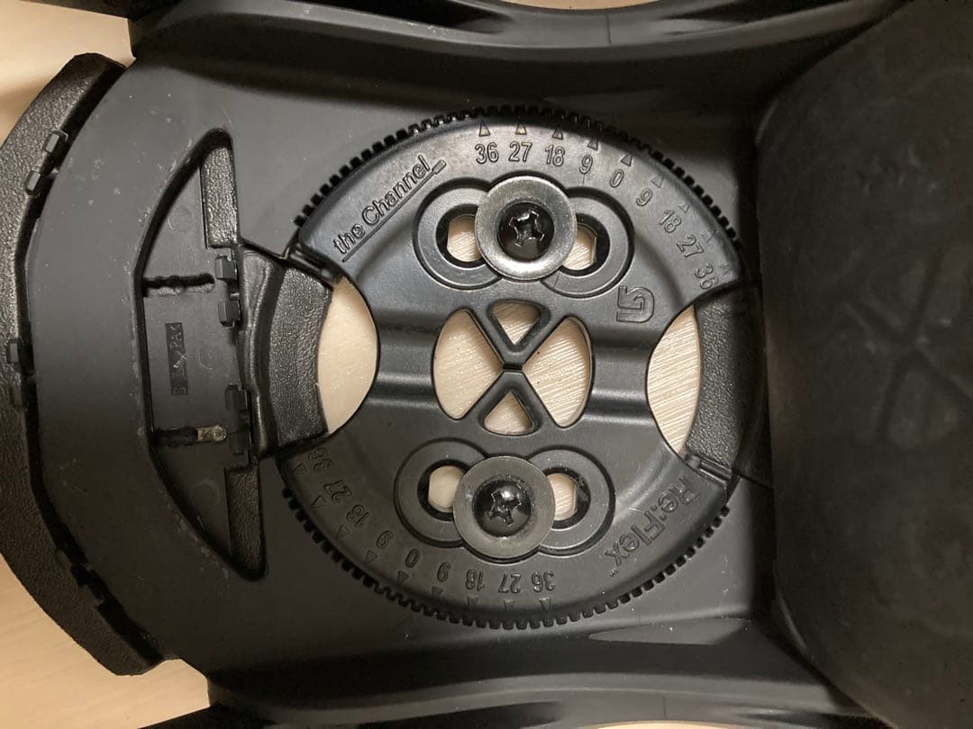 バートン　CUSTOM ブラック スノーボードビンディング