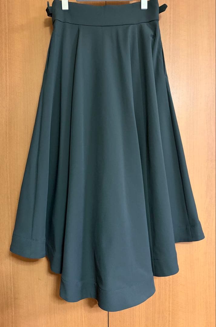 【新品未使用】New Balance MET24 Gurkha Skirt