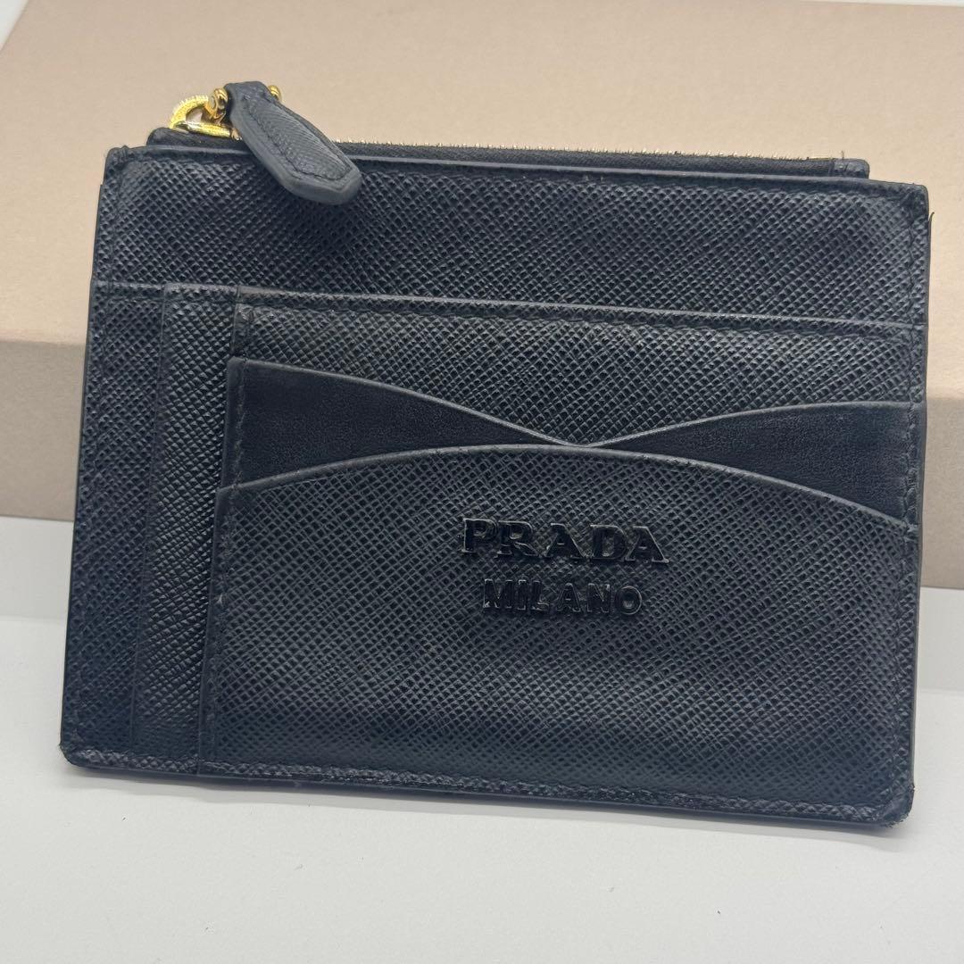 希少✨プラダ ミニ財布 ケース サフィアーノレザー シャイン ブラック