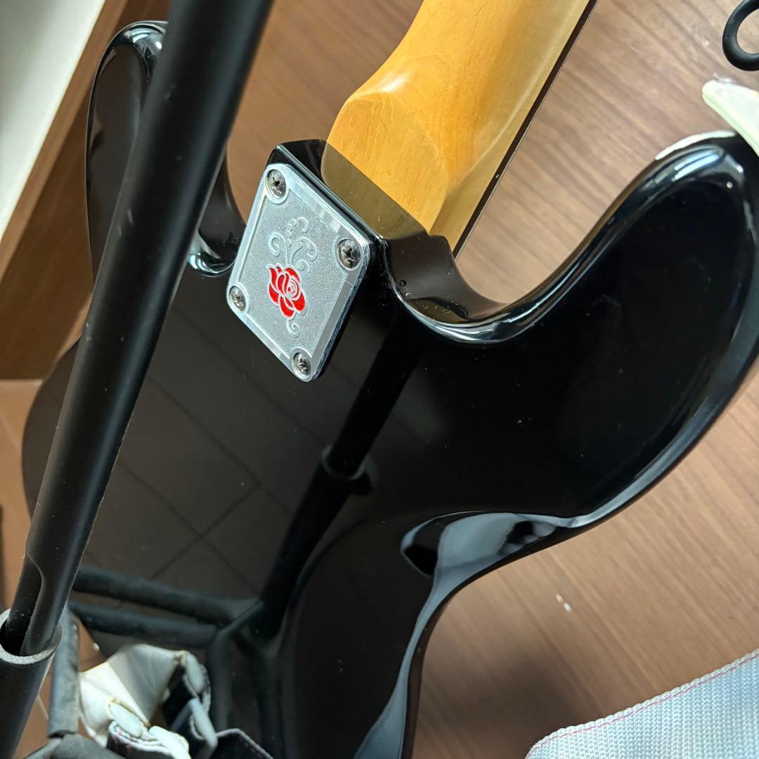 GYPSY ROSE エレキベース