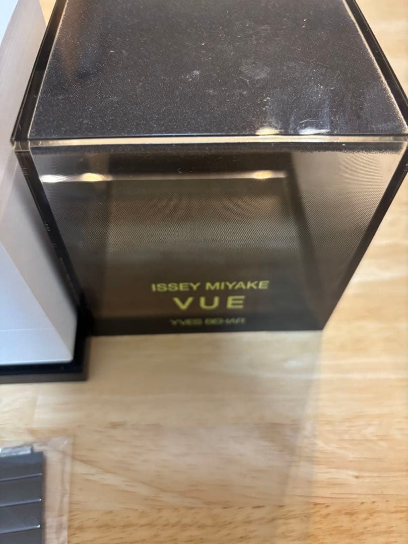 ISSEY MIYAKE イッセイミヤケ VUE 腕時計 黒文字盤