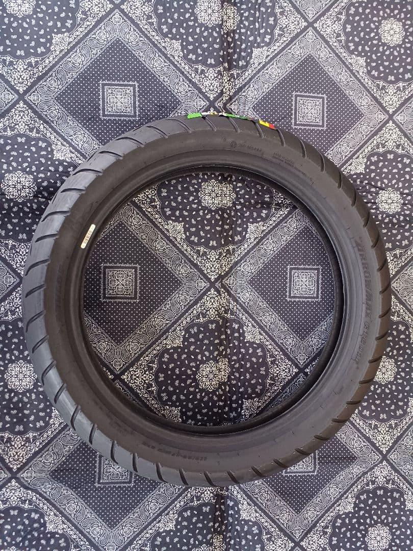 ダンロップアローマックスGT601 110/80-17 150/70-18新品！