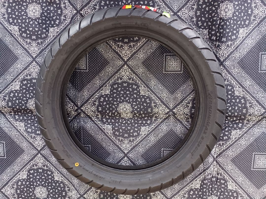 ダンロップアローマックスGT601 110/80-17 150/70-18新品！