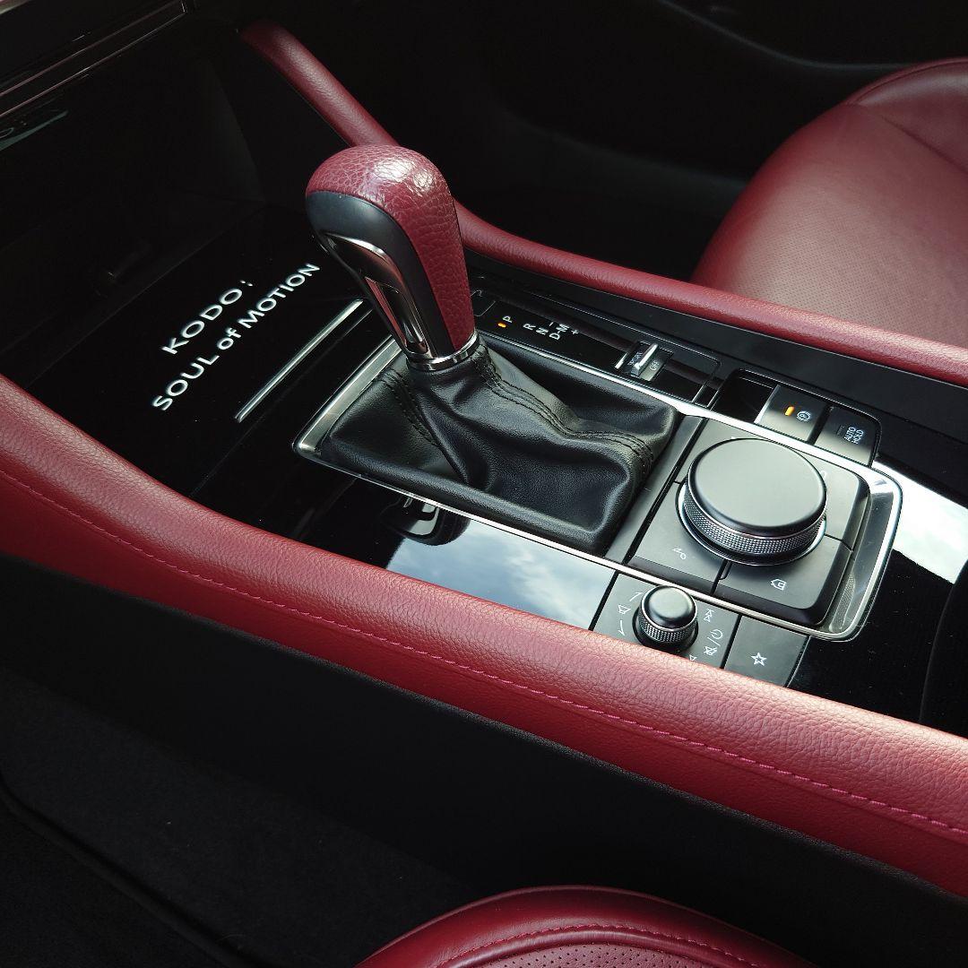 【1点もの】【早い者勝ち】マツダ3 バーガンディ内装 シフトノブ