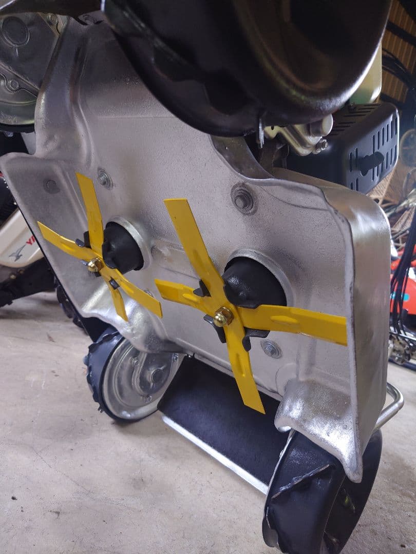 スパイダーモアー　SP850A　4WD 爪新品　オーレック　斜面刈