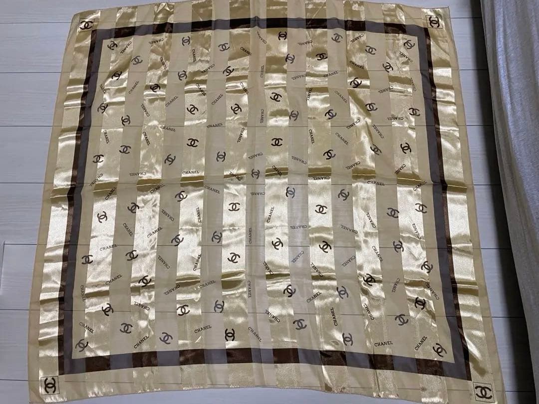 さ*ら様 CHANEL スカーフ　ロゴスカーフ