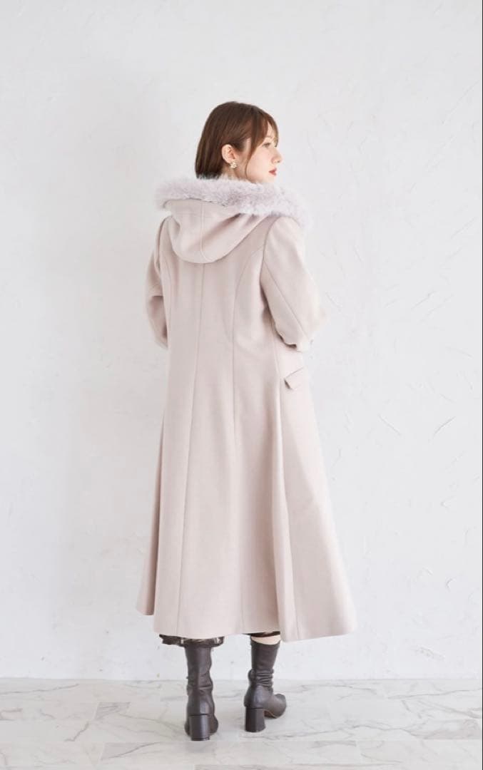 【新品】取り外し可能なファー付きフィット＆フレアシルエットダッフルコート