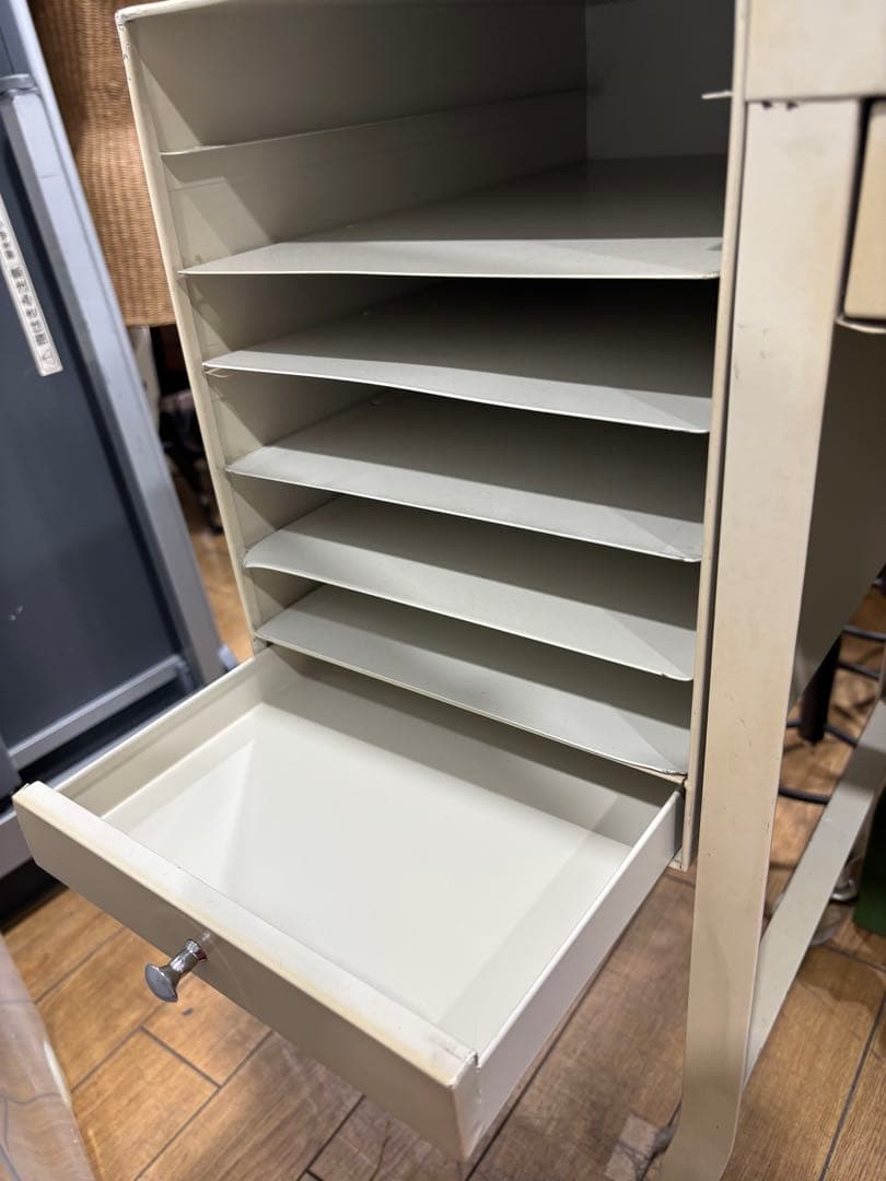 T87 タイプライターデスク